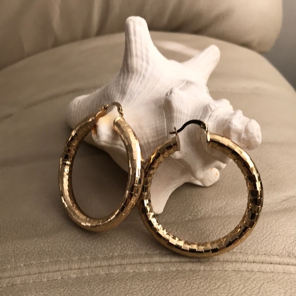 None Accessories - Very beautiful new earrings